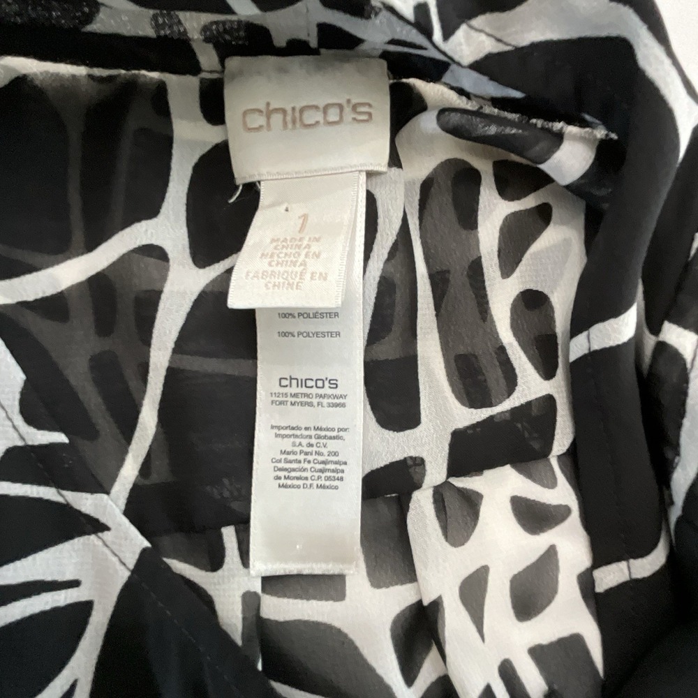 Chico's Sleeveless Blouse Abstract Print Black White Size 1 Sheer‎ Top - Picture 3 of 8